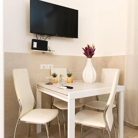 Apartment Maca House Bari